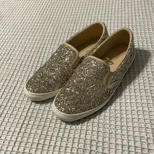 Old Navy Size 9 - Gold Glitter Slip-on Sneaker
